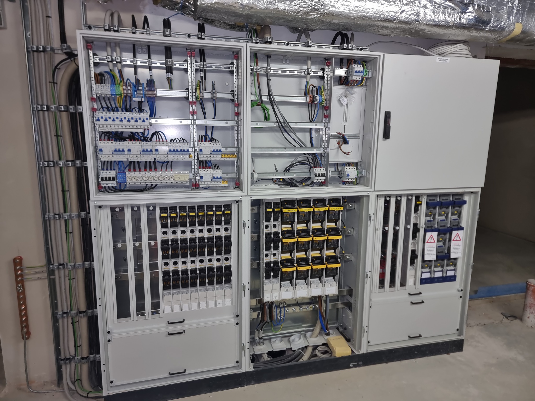 Schaltschrank und Elektroverteilung von Elektro Wurzer